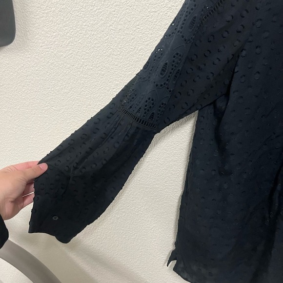 Soft Surroundings Harcourt Textured V Neck Boho Blouse Black Size Large - Picture 6 of 7